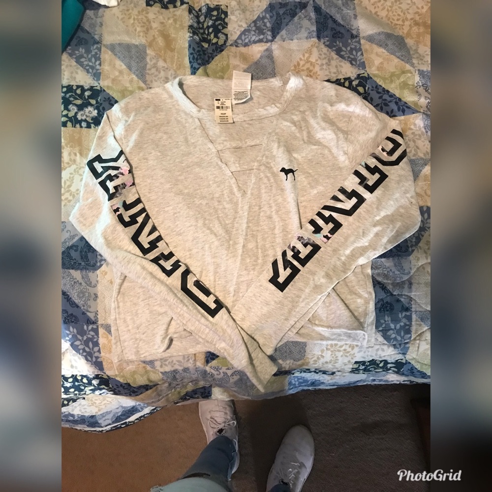 VSPINK Cropped Long Sleeve